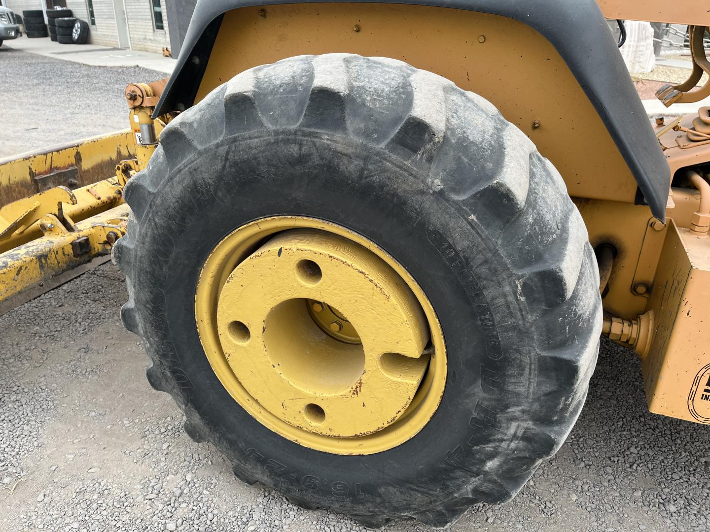 ./imagenes/INVOICE/2019/17260/CARGADOR CON ESCREPA JOHN DEERE 210LE (13).JPG